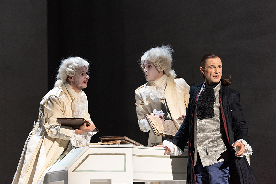 Alexander Hetterle, Benedikt Steiner und Christian Higer in Amadeus, Landestheater Linz, 2021