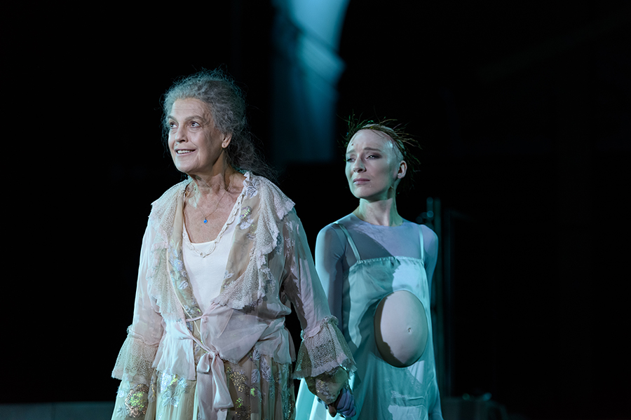 Angela Winkler und Kathleen Morgeneyer in Jedermann, Salzburger Festspiele, 2022