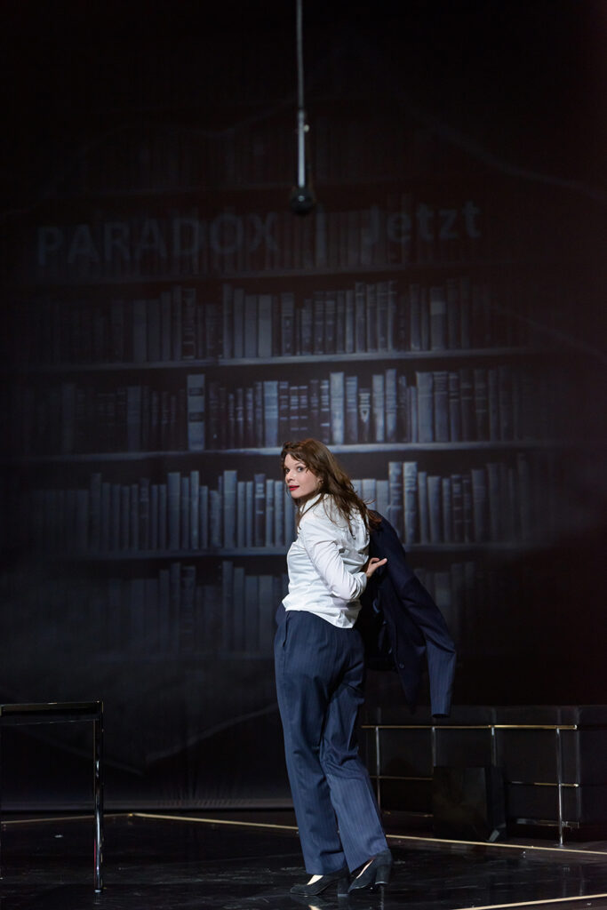 Lorena Emmi Mayer in Prima Facie, Landestheater Linz, 2023